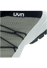UYN Road running shoes - black grey