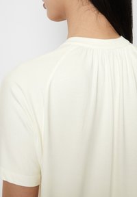 Marc O'Polo Blůza - off-white
