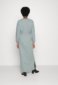 Another-Label FJORDER DRESS - Vestido comprido - grey green