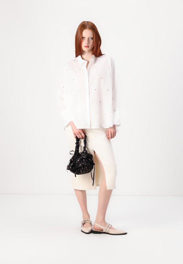 ONLLYNEA GRACE SHIRT - Button-down blouse - cloud dancer2