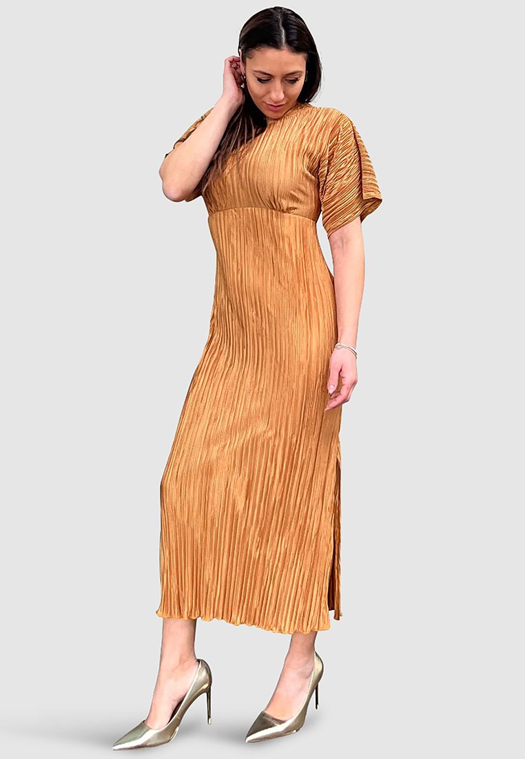 Closet Jurk okergeel