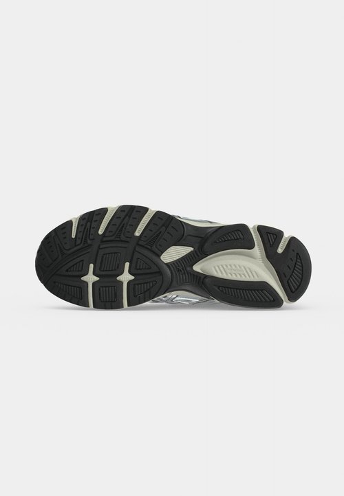 ASICS Gel-Stratus MC 'Glacier Grey Pure Silver' — foto 6
