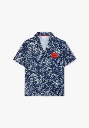 Donkerblauw shirt met korte mouwen en een wit bladmotief. Voorzien van een rood merklabel, zachte stof en een klassiek kraagontwerp. Voorzien van knopen aan de voorkant.