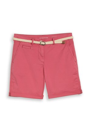 Rosa knielange Shorts mit aufgekrempelten Säumen und einem gewebten elfenbeinfarbenen geflochtenen Gürtel mit silberner Schnalle.
