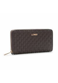 Portafoglio in pelle intrecciata marrone scuro con chiusura a zip, caratterizzato da un dettaglio logo in tono oro. Forma compatta rettangolare, texture liscia.