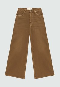 Brune denim jeans med vid ben, fem lommer, knaplukning og synlige syninger langs kanterne. Glat tekstur og robust stof.