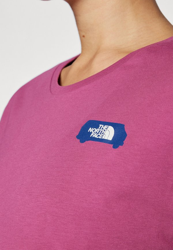 OUTDOOR GRAPHIC TEE - Print T-shirt - cyber berry2