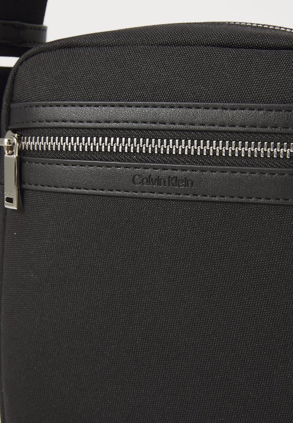 CONTRAST REPORTER - Cross body bag2