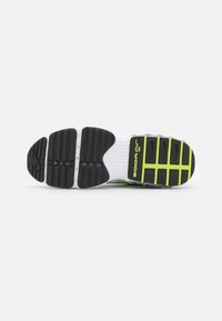 Nike Sportswear ZOOM AIR FIRE - Sapatilhas - weiss