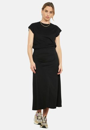 FLOWING MIDI - sukňa v tvare A - black