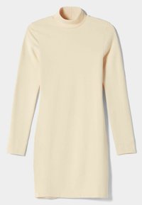 Pitkähihainen poolokauluksinen mekko vaaleanbeigessä, valmistettu pehmeästä, joustavasta kankaasta, jossa on sileä pinta ja istuva malli.