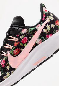 Nike Performance Chaussures de running sur route - multi-coloured