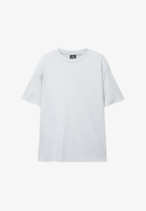 Lys grå kortærmet t-shirt lavet af blød bomuld, med rund hals og afslappet pasform, uden mønstre eller yderligere detaljer.