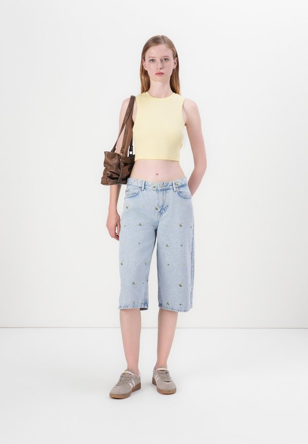 ONLVILMA CROPPED TANK - Top - double cream2