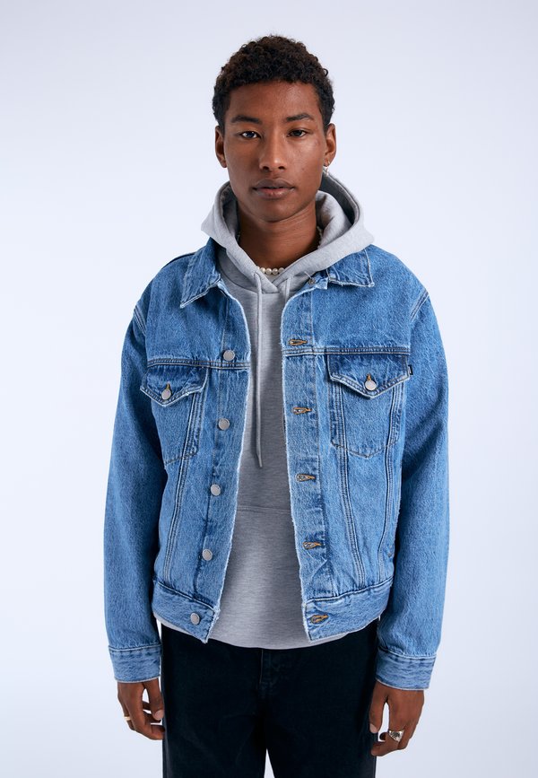 JOEY TRUCKER JACKET - Jeansjacke - stream sky retro