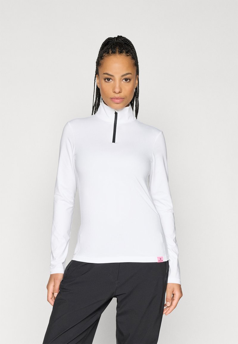 Λευκό μακρύ μανίκι τοπ με φερμουάρ quarter-zip και μαύρο φερμουάρ, λείος υφασμάτινος χαρακτήρας και ελαφριά ελαστικότητα. Διαθέτει ροζ ετικέτα λογότυπου στο στρίφωμα και εφαρμοστή σχεδίαση.
