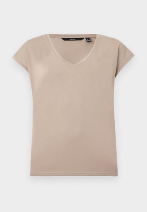 Beež lühikeste varrukatega V-kaelusega naiste T-särk, millel on puhas õmblus ja keha jälgiv siluett, esitatud ühevärvilisel valgel taustal.