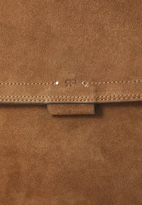 PARFOIS SAC RAXE  - Borsa a tracolla - brown