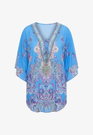 Blå boheme tunika med blomster- og paisleymønstre, V-hals med snøre og løse trekvartærmer.