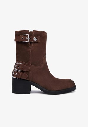 Guess, MATWELL BROWN - Stivaletti texani / biker - light brown