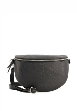 Schwarze Leder-Hüfttasche mit strukturiertem Finish, abgerundeter Form, silbernem Reißverschluss und verstellbarem Riemen. Einfaches und funktionales Design.