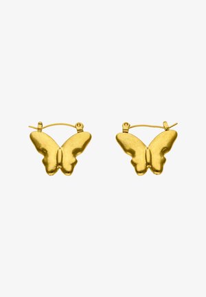 Goldene Schmetterlings-Creolen mit Klappverschluss, nebeneinander auf weißem Hintergrund präsentiert.