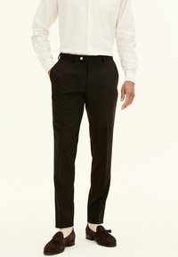 Oscar Jacobson Chino - brown elk