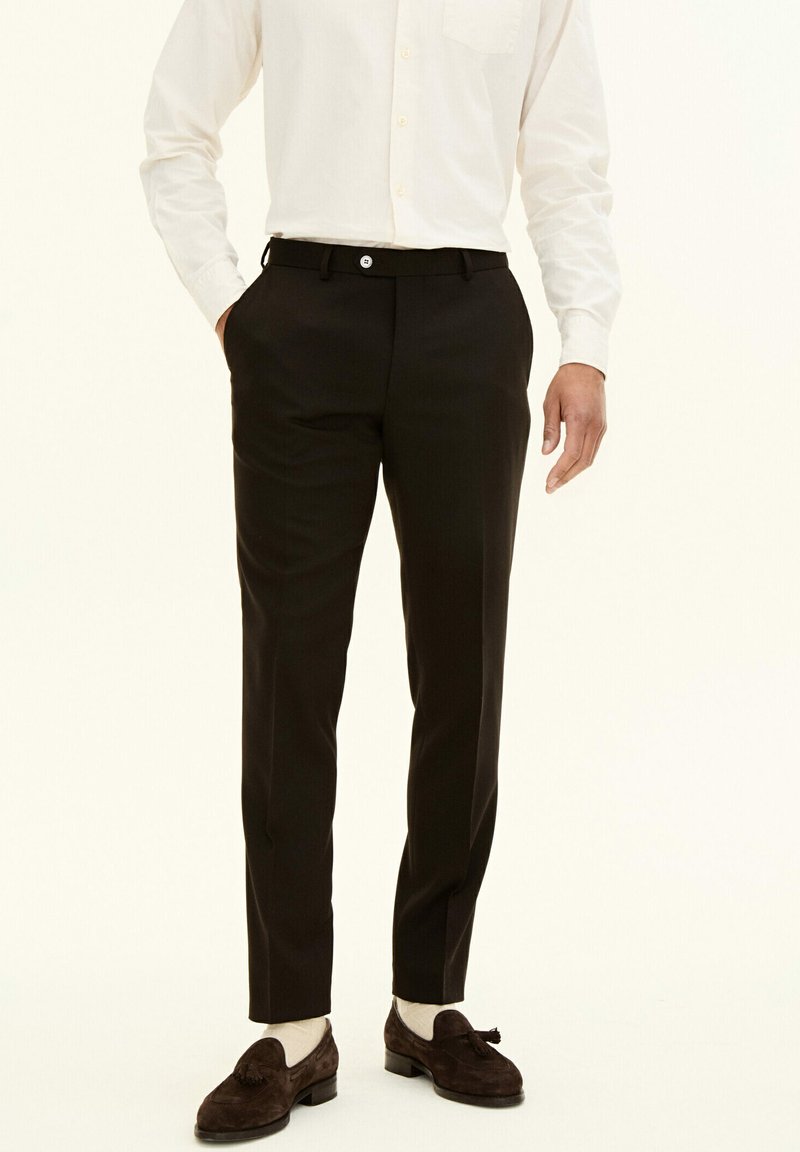 Oscar Jacobson Chino - brown elk