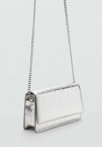 Mango Listová kabelka - silver-coloured