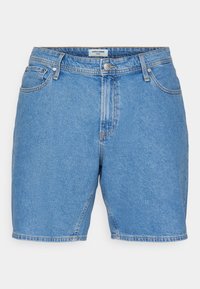 Světlé modré džínové šortky s rovným střihem, klasickým pětikapsovým designem a zapínáním na zip. Vyznačují se jemným prošitím a štítkem s logem.