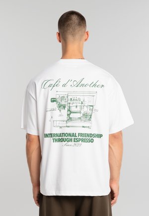 CAFÉ D' - T-shirts med print - white