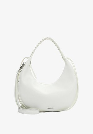 Balta pusmēness formas soma ar pinumu rokturi, regulējamu plecu siksnu un gludu teksturētu virsmu uz vienveidīgas fona.