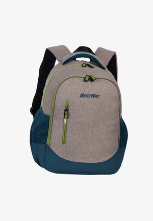 Grijze stoffen rugzak met groene en blauwe accenten, voorzien van gewatteerde schouderbanden, een handvat aan de bovenkant, een ritsvak aan de voorkant en gaas zijpanelen.