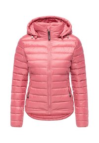 Różowa pikowana kurtka z kapturem, z zamkiem z przodu i dwiema zamykanymi kieszeniami bocznymi, zaprojektowana na zimne dni.