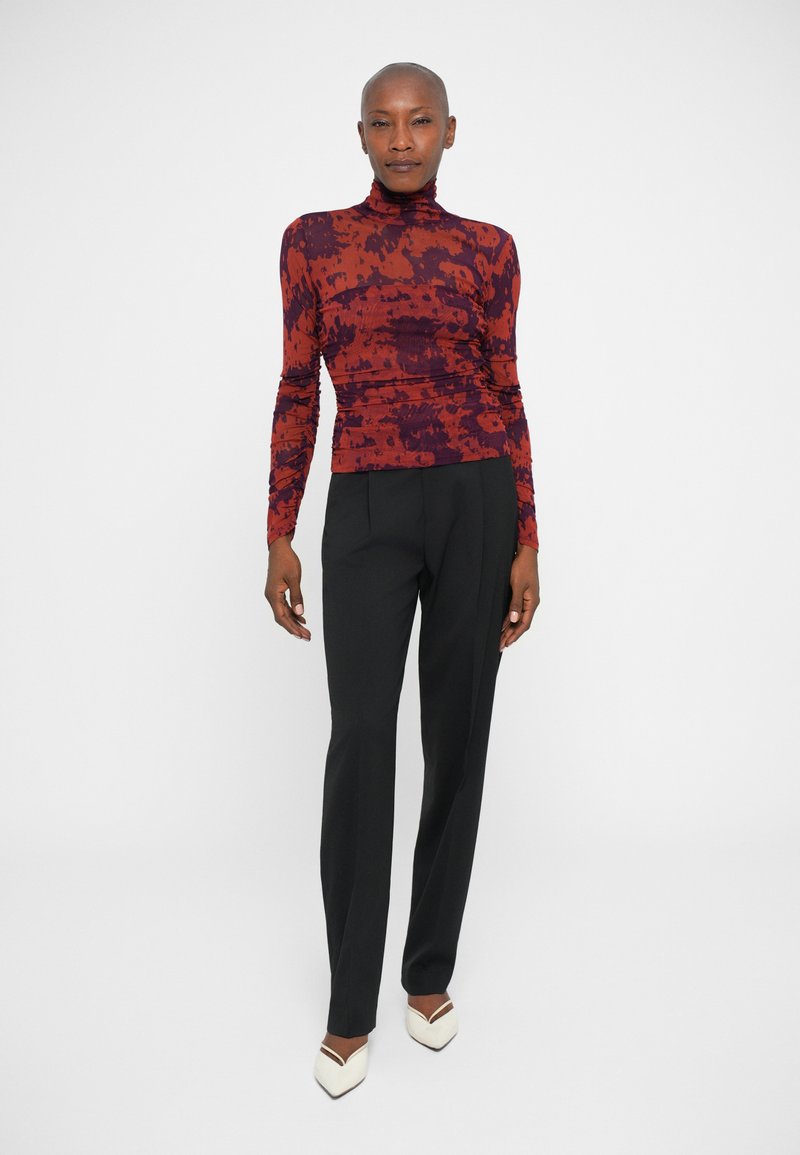 Turtleneck BCBG Maxazria Noir Rayé - Taille S, Finition Sheer, Neuf Avec étiquettes