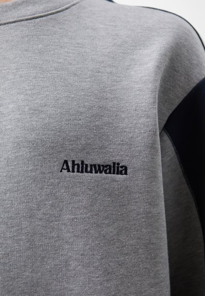 Ahluwalia MAE UNISEX - Sweatshirt - grey/navy