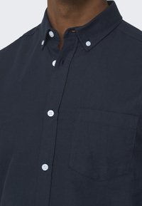 Thumbnail Image 3