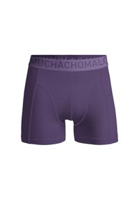 Ljubičaste moške bokserice iz gladkega materiala, z širokim pasom s spremnim logotipom "MUCHACHOMALO" in kontrastnimi šivi.