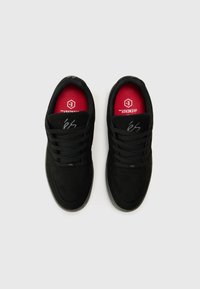 és ACCEL UNISEX - Tossud - black/grey