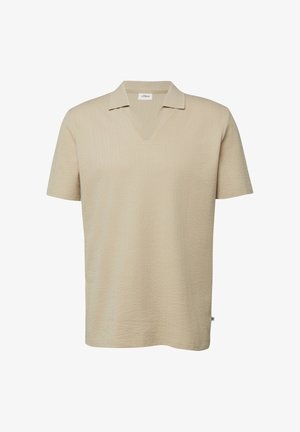 Beige polo met korte mouwen, gestructureerde stof en een V-hals.