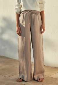Next PREMIUM WIDE LEG - Kelnės - taupe brown