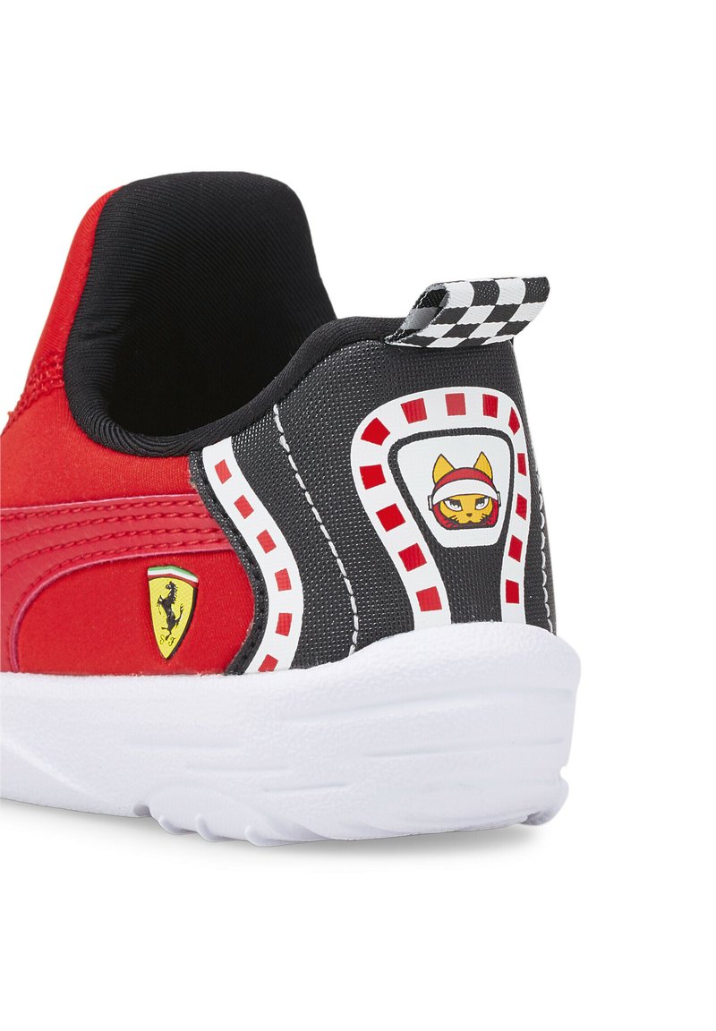 Kinder Klettschuhe | Puma SCUDERIA FERRARI BAO KART MOTORSPORT UNISEX Sneaker low rosso corsa- black/rot - DA09027 Kinder Klettschuhe | Puma SCUDERIA FERRARI BAO KART MOTORSPORT UNISEX Sneaker low rosso corsa- black/rot - DA09027