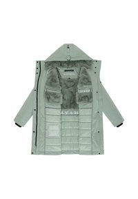 Grüne gepolsterte Jacke mit einem mit Fell gefütterten Innenbereich, verstellbare Kapuze, Reißverschlusstaschen und dem Markennamen "Navahoo" im Brustbereich.