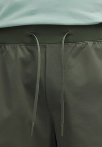 lululemon Zeroed In Linerless 18cm - Sportiniai šortai - palm deco