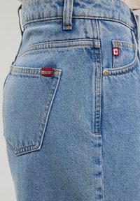 SATOKO - Džinsa auduma šorti - blau