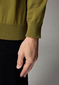 Next Top s dlouhým rukávem - olive green