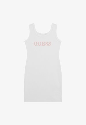Abito tank a coste bianche con logo "GUESS" ricamato in rosa pallido. Design aderente con maniche corte e scollatura arrotondata.