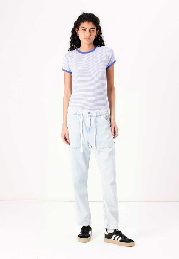 DRAWSTRING PULL ON - Relaxed fit jeans - bright mist2