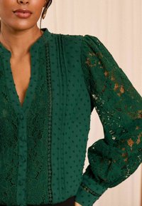 Love & Roses REGULAR FIT - Camicia - dark green