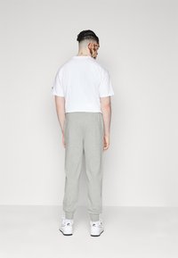 Thumbnail Image 5